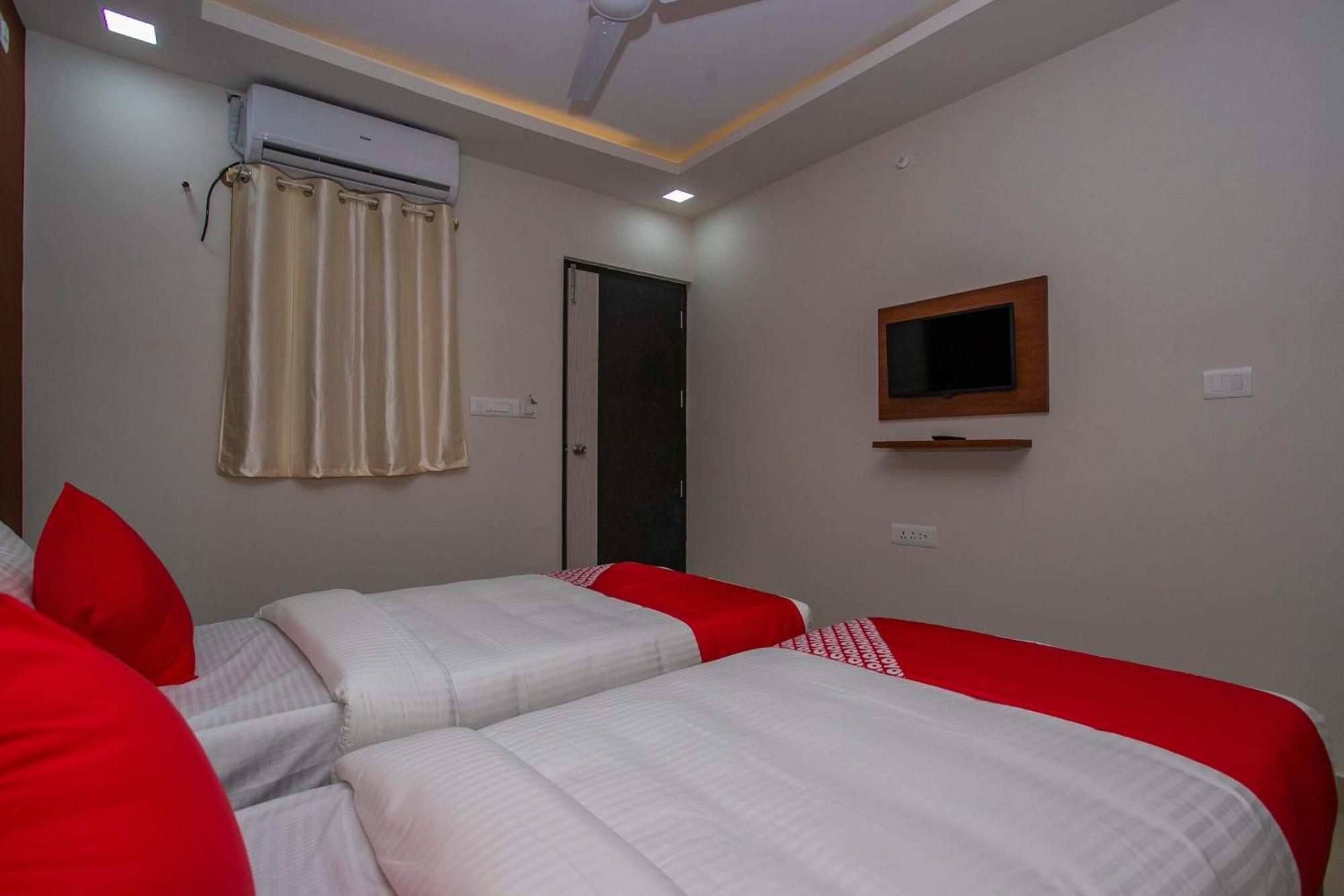 Hotel O Varcity Phi Premium Pavilion ,Above Hdfc Bank ,Near Anjaneya Temple Madiwala, Hosur Main R Bangalore Esterno foto
